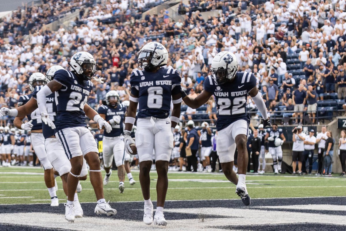 After a amazing conversation with <a href="/DjTialavea_86/">Coach D.J. Tialavea</a> I’m am so blessed to have received an offer to play football at THE Utah State <a href="/USUFootball/">USU Football</a> <a href="/CoachAAle/">Arnold Ale</a> <a href="/SKekuaokalani/">Sam Kekuaokalani</a> <a href="/WestlakeFootbal/">Westlake Football</a>