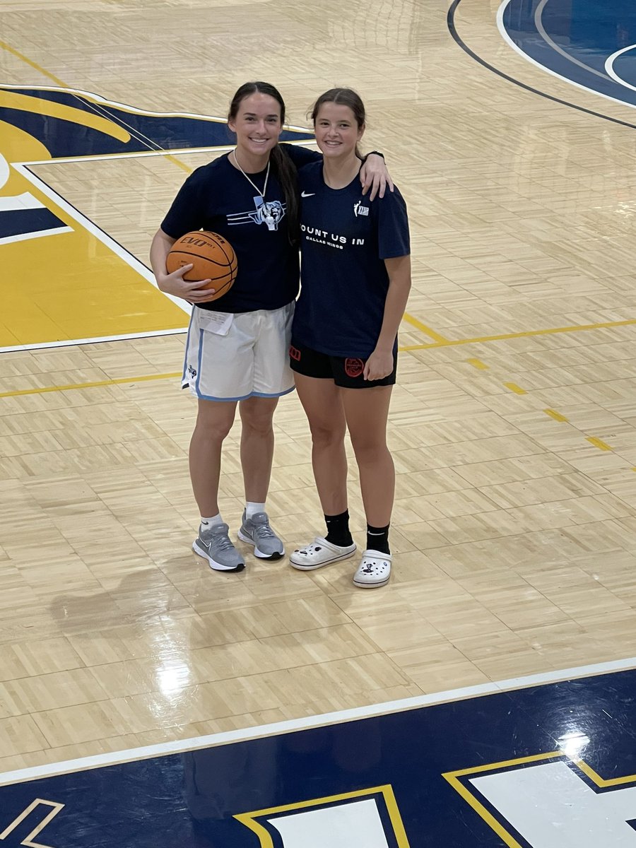 Elizabeth Griffin tweet media