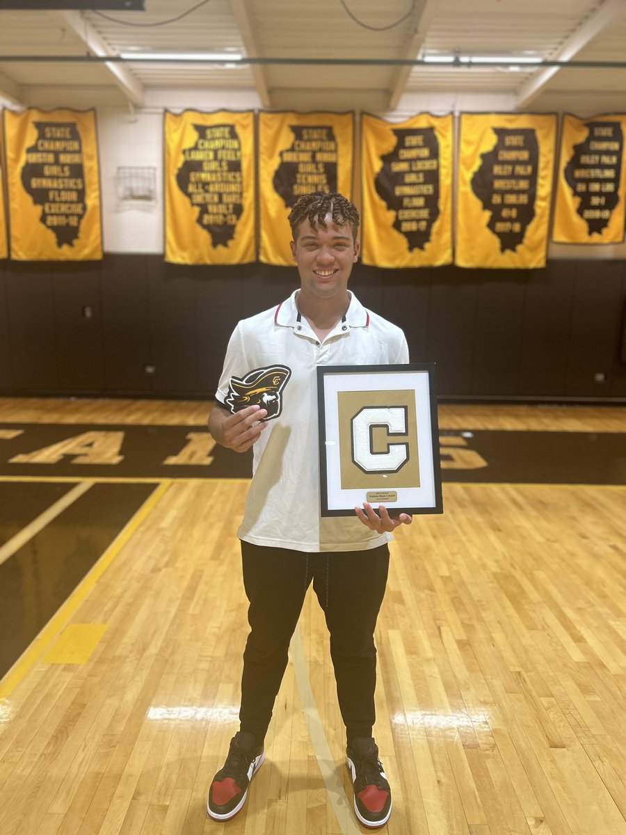 Juan Ledezma 2024 CCHS/MIF/3B/GPA 4.3 (@juan_seven7) on Twitter photo Thanks, <a href="/CCHSCorsairs/">Carmel Catholic High School</a>. I am honored to have received the Carmel Catholic HS Block C Award for Baseball. The award is presented every year to one athlete from each specialty who excels in sports, academics, and school values.
God bless!
<a href="/TopPreps/">SPORTS NEWS, VIDEOS, GRAPHICS, EXPOSURE & MORE</a> <a href="/BaseballFabio/">Fabio Milano</a> <a href="/IlliniAthletics/">Illinois Athletics</a> Thanks, <a href="/CCHSCorsairs/">Carmel Catholic High School</a>. I am honored to have received the Carmel Catholic HS Block C Award for Baseball. The award is presented every year to one athlete from each specialty who excels in sports, academics, and school values.
God bless!
<a href="/TopPreps/">SPORTS NEWS, VIDEOS, GRAPHICS, EXPOSURE & MORE</a> <a href="/BaseballFabio/">Fabio Milano</a> <a href="/IlliniAthletics/">Illinois Athletics</a>