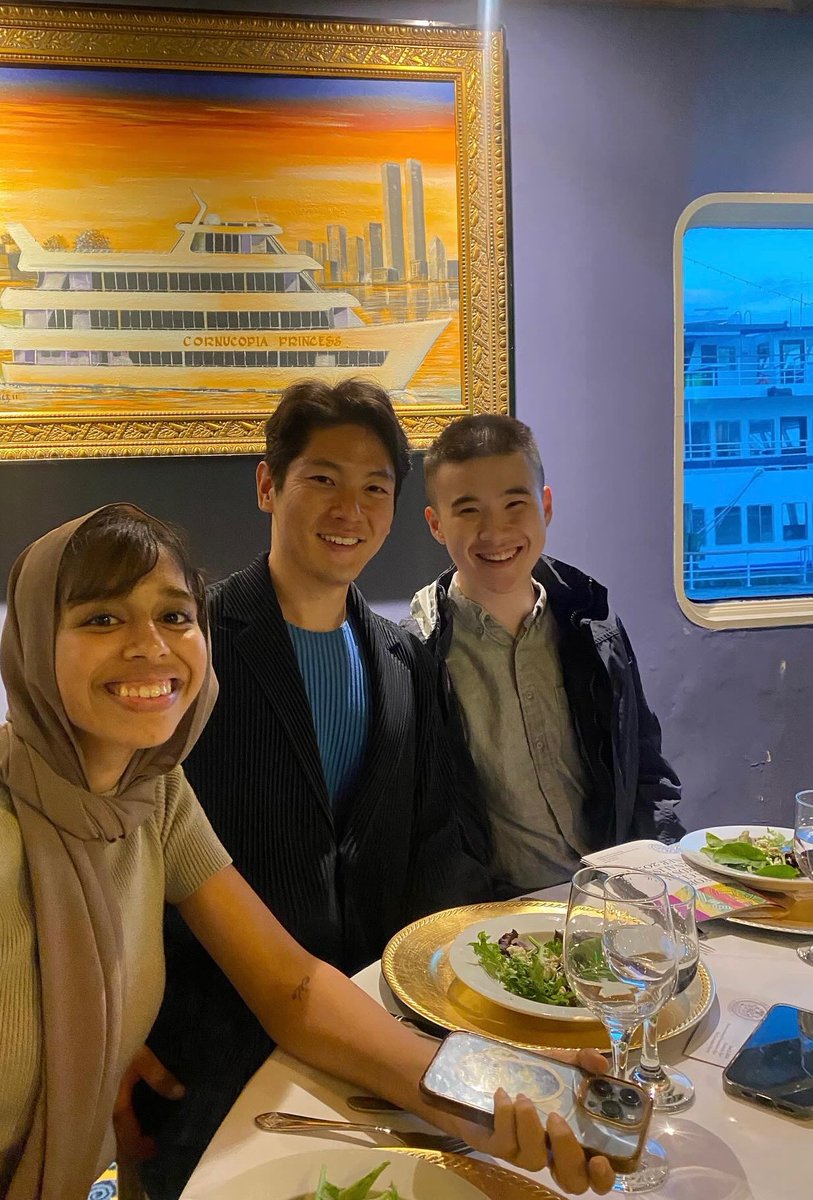 Ann Choi 최주연 (@annjychoi) on Twitter photo a winning (imho) photo from last night: NY Press Club winners, <a href="/ericfan_journo/">Eric Fan</a>, <a href="/kyleykim/">Kyle Kim 김용진</a> & <a href="/raeedahwahid/">raeedah رَیدہ</a>, hanging out on a docked yacht 🧡🖤 a winning (imho) photo from last night: NY Press Club winners, <a href="/ericfan_journo/">Eric Fan</a>, <a href="/kyleykim/">Kyle Kim 김용진</a> & <a href="/raeedahwahid/">raeedah رَیدہ</a>, hanging out on a docked yacht 🧡🖤