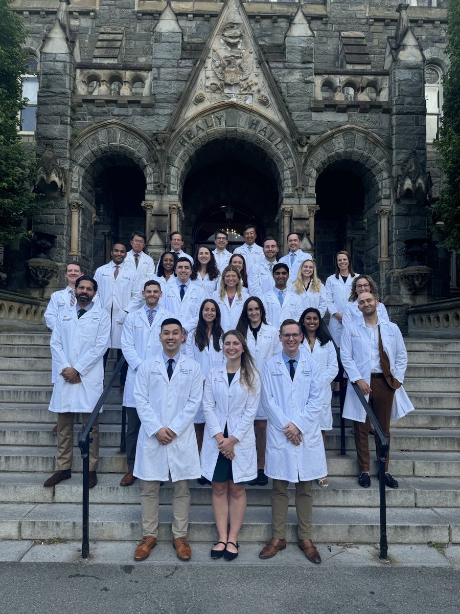 @guurology 2024 department photo is LIT!!