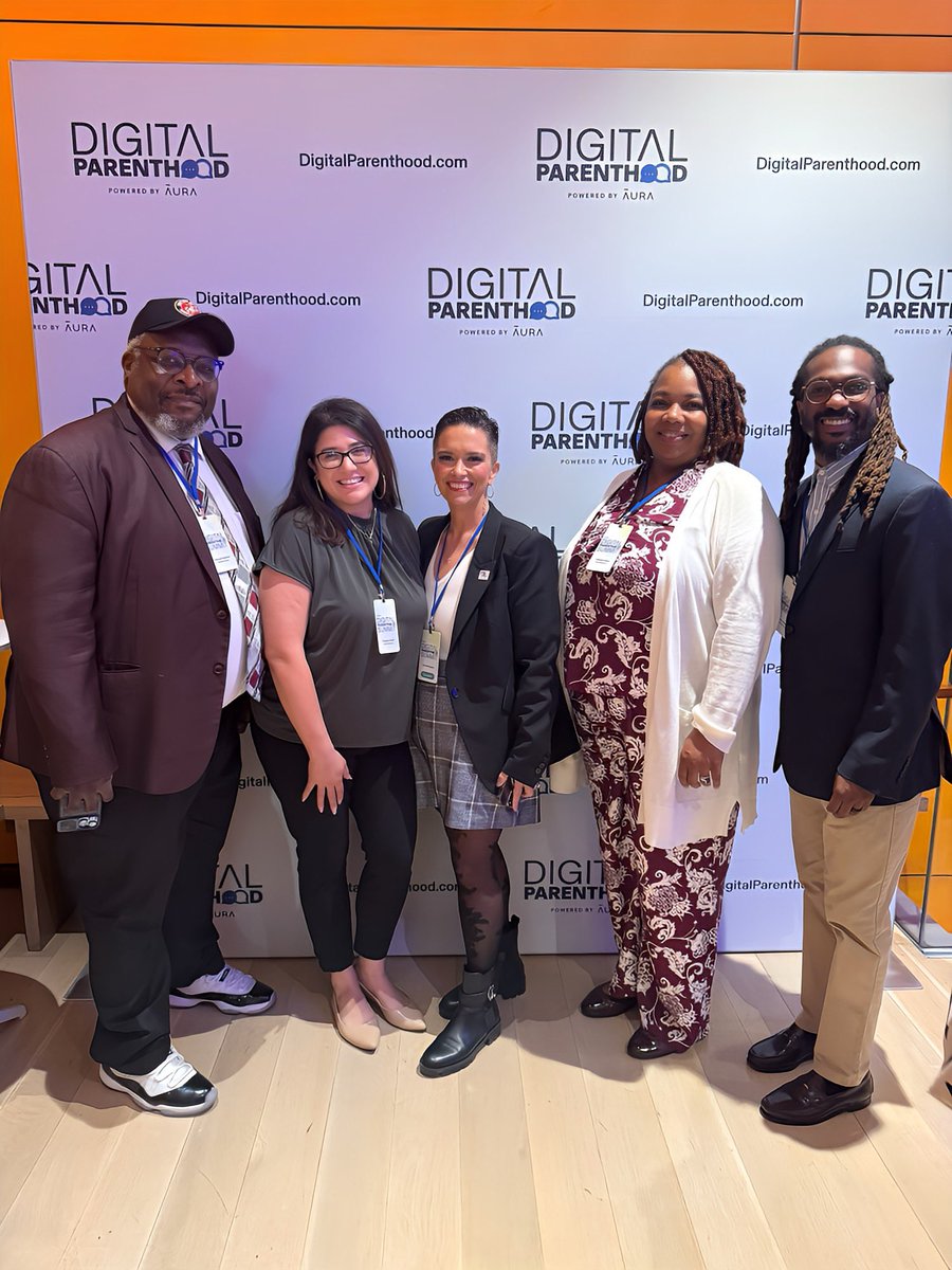 pascaledsmall's tweet photo. Representing parents and caregivers at the first Digital Parenthood Summit in NY. The wait for @Aura_Protects’s Digital Parenthood Community is over! See it for yourself at https://t.co/bDECBKW0OL. #ConnectedGeneration #DigitalParenthood #KidsOnlineSafetyAct @NationalParents https://t.co/xDFFkKFtc5
