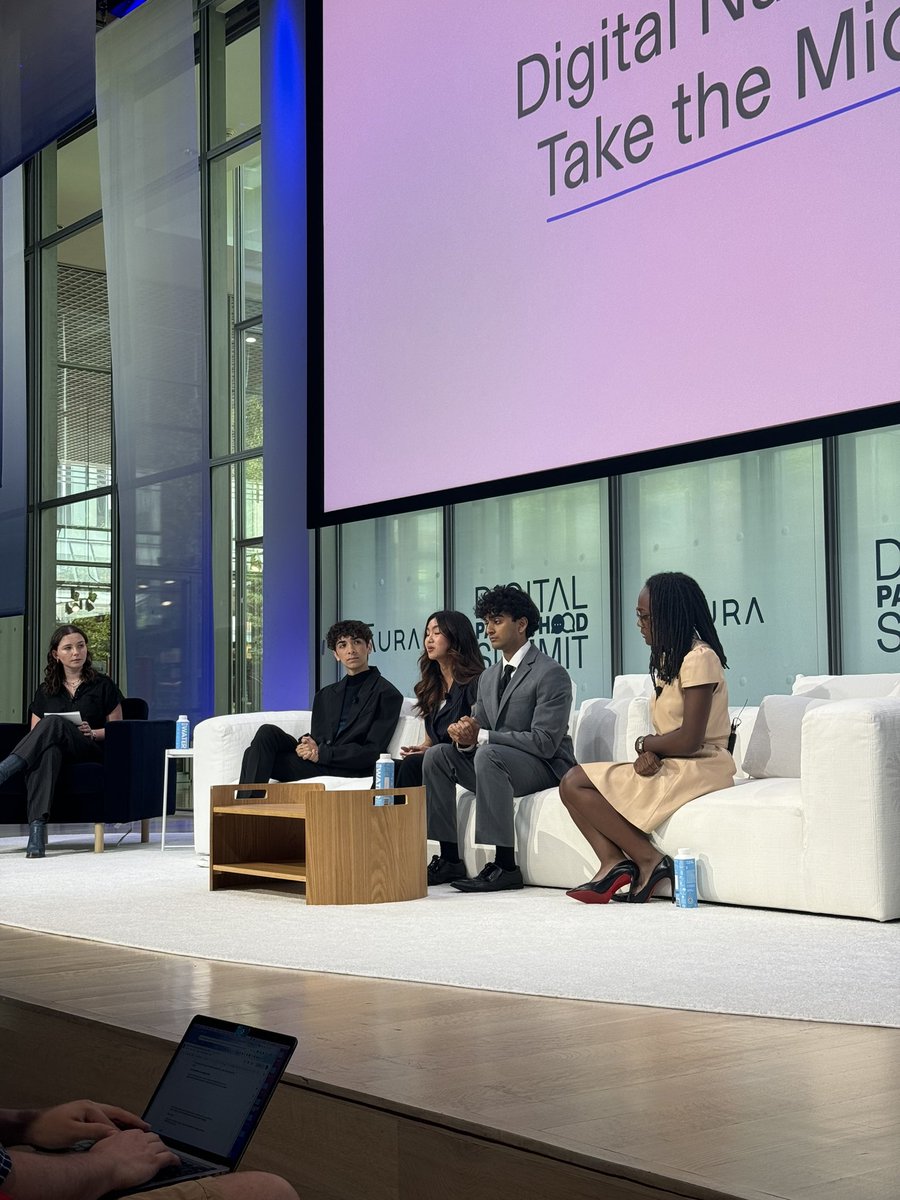 pascaledsmall's tweet photo. Representing parents and caregivers at the first Digital Parenthood Summit in NY. The wait for @Aura_Protects’s Digital Parenthood Community is over! See it for yourself at https://t.co/bDECBKW0OL. #ConnectedGeneration #DigitalParenthood #KidsOnlineSafetyAct @NationalParents https://t.co/xDFFkKFtc5