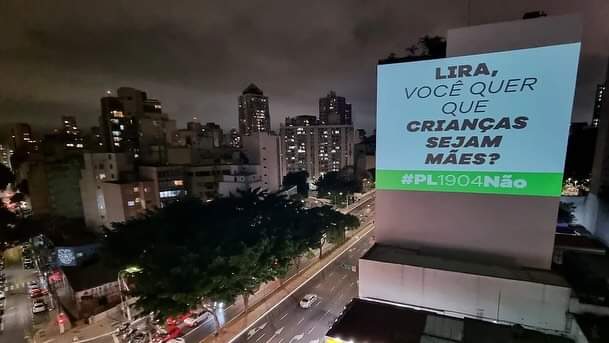 LuciHendrix's tweet photo. #repost @nempresanemmorta - Amanhã o Congresso Nacional pode restringir ainda mais o direito ao aborto no Brasil! 
Está nas mãos do presidente da Câmara, Arthur Lira (PP/AL), decidir se esse PL avança em regime de urgência ou não. 
Mobilize-se AGORA: #PL1904Não #CriançaNãoÉMãe https://t.co/Ig4Xu6Y7ug