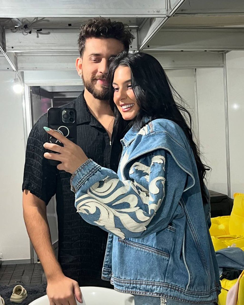 littlefloweercy's tweet photo. vocês não são vocês sem vocês!🥹💗 https://t.co/ZCIcU9tzXx