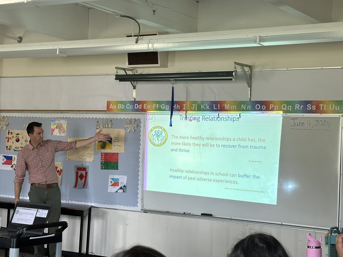 fanshaw57's tweet photo. Thank you Stace Kelsh for your amazing presentation to Quinson staff today. Thank you for providing insights and strategies into the effects of FASD. #popfasd @SD57PG https://t.co/Px7EOFVD8z