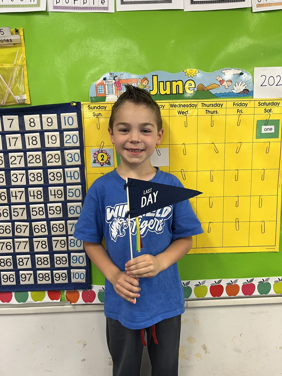 KateCyrus8's tweet photo. Look out first grade, here we come! #winfield34 https://t.co/sB048p9sFd