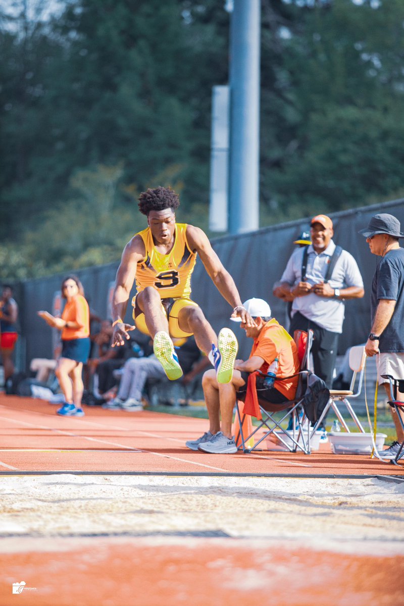 Track szn was amazing ended off indoor and outdoor state champs now it’s time for the next lvl