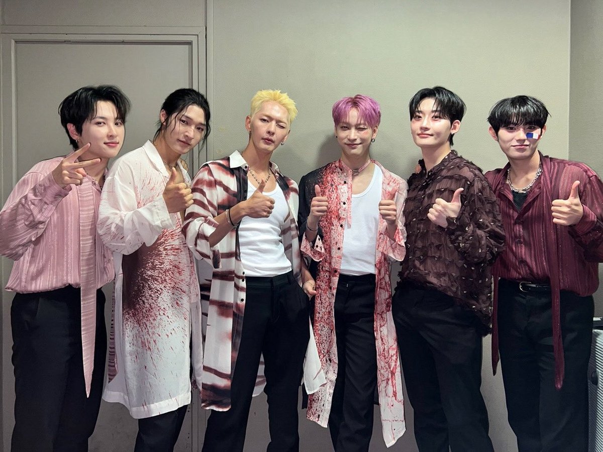OnlyOneOf_twt's tweet photo. [#Photo/📷]

240604 온리원오브
2024 World Tour dOpamine, Paris

Aujourd’hui encore, c‘était ‘OnlyOneOf’ lui-même..🤍💭

오늘도 ‘온리원오브’ 했다..🤍💭

#OnlyOneOf #온리원오브
#OnlyOneOfWorldTour2024 
#OnlyOneOf_WorldTour_dOpamine_in_Paris https://t.co/kJ5E8uykgR