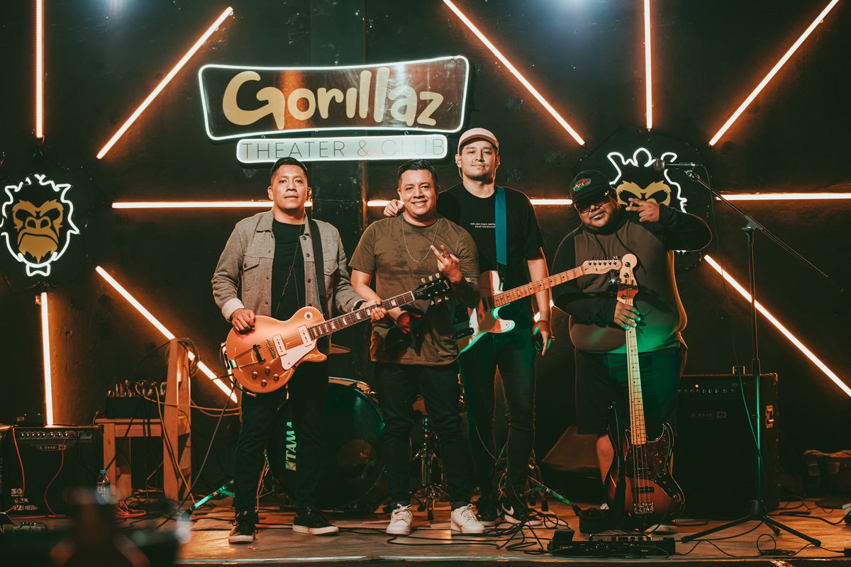 GoodRefference7's tweet photo. ⚡️SIEMPRE ES UN HONOR VERTE EN EL SHOW⚡️

El pasado fin de semana estuvimos en el NO EXCUSES FEST con muy buenas bandas nacionales, 
gracias 🙏🏻 por la invitación @noiserecords_gt 

@ausenciasgt 
@realidadeshc 
@carouseloh 

Nos vemos en los próximos eventos https://t.co/Bpp4kPMUJO