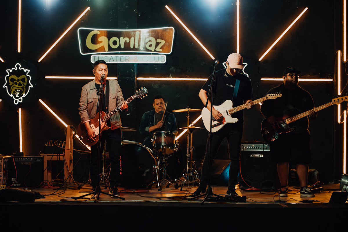 GoodRefference7's tweet photo. ⚡️SIEMPRE ES UN HONOR VERTE EN EL SHOW⚡️

El pasado fin de semana estuvimos en el NO EXCUSES FEST con muy buenas bandas nacionales, 
gracias 🙏🏻 por la invitación @noiserecords_gt 

@ausenciasgt 
@realidadeshc 
@carouseloh 

Nos vemos en los próximos eventos https://t.co/Bpp4kPMUJO