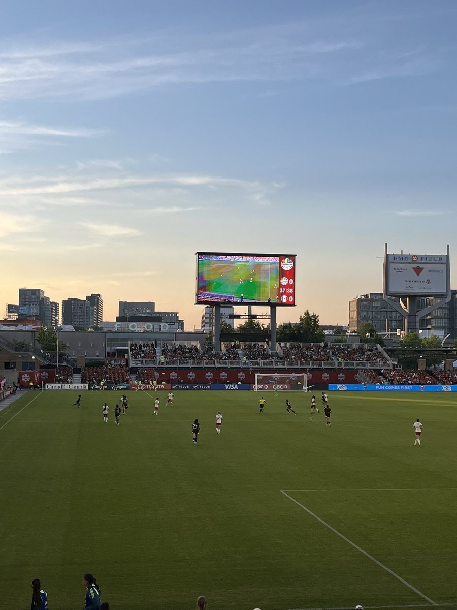 StacyH90's tweet photo. It’s a beautiful night for some soccer! ⚽️

🇨🇦 vs 🇲🇽

#CanWNT #CANvsMEX https://t.co/fkeMMvMsID