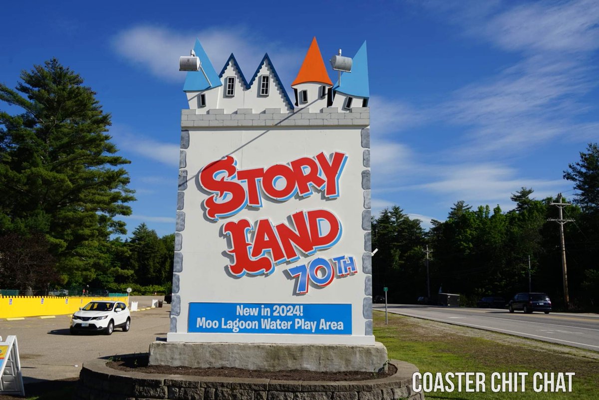 coasterchitchat's tweet photo. Recently, DJ took a trip down memory lane with a visit to @StoryLandNH in the #WhiteMountains!
Returning to Story Land: https://t.co/1TVXmucmc5
#storyland #storylandnh #coasterchitchat #themepark #familyfun #classic #storybook #70thbirthday #northconway #glennh #newhampshire https://t.co/KRfwztow8v