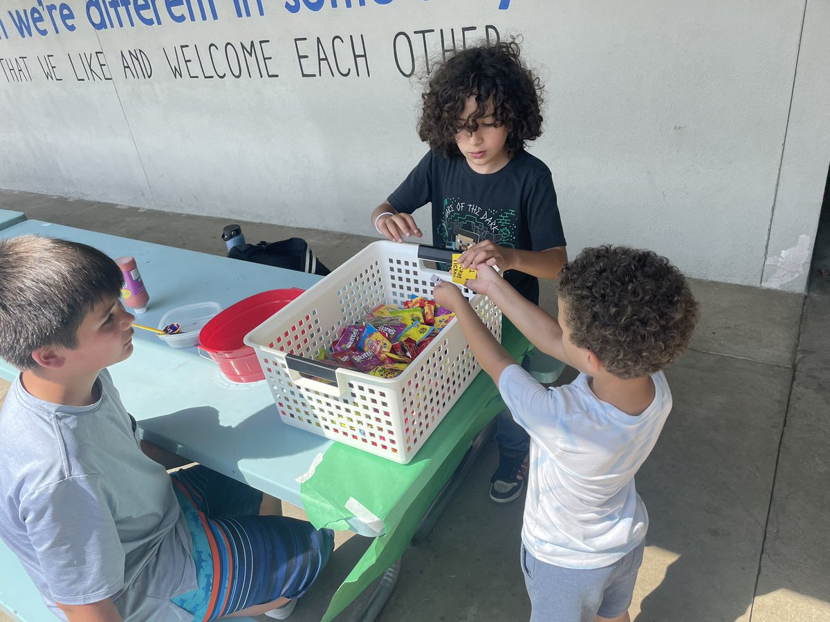 Kingsbury Elementary (@kingsburyrusd) on Twitter photo Kingsbury Elop students created their own cardboard games for other students to play for prizes. <a href="/RedlandsUSDSupt/">Juan J. Cabral</a> <a href="/RedlandsUSD/">Redlands USD</a> <a href="/KingsburyRUSD/">Kingsbury Elementary</a> Kingsbury Elop students created their own cardboard games for other students to play for prizes. <a href="/RedlandsUSDSupt/">Juan J. Cabral</a> <a href="/RedlandsUSD/">Redlands USD</a> <a href="/KingsburyRUSD/">Kingsbury Elementary</a>