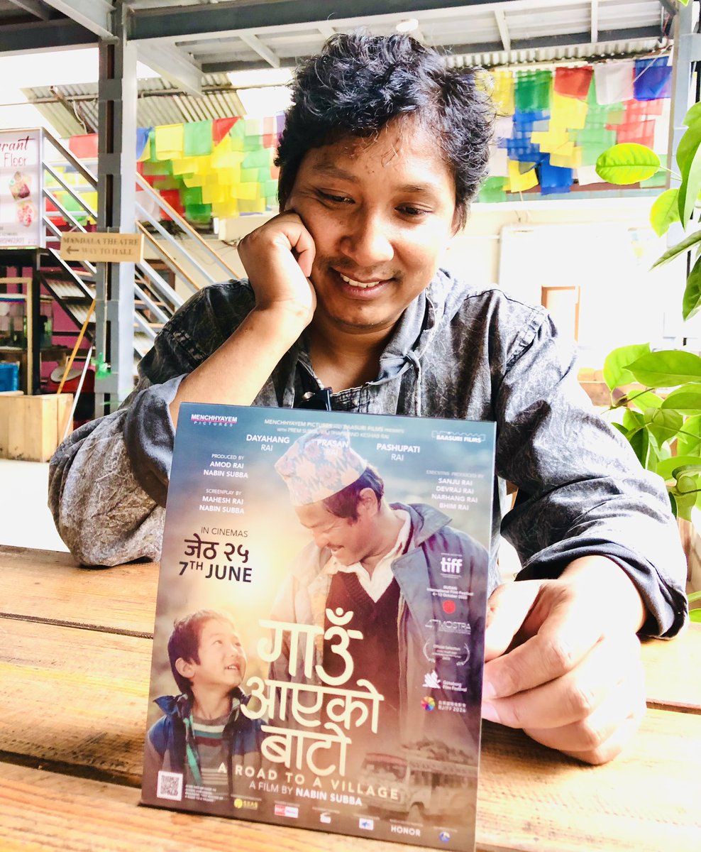 kedarstha's tweet image. आज प्रिमियर हेर्ने भनेर मखलेल भएको एक कास्टिङ डाइरेक्टर #castingdirector

A Road to a Village गाँउ आएको बाटो #aNabinSubbaFilm #जेठ२५