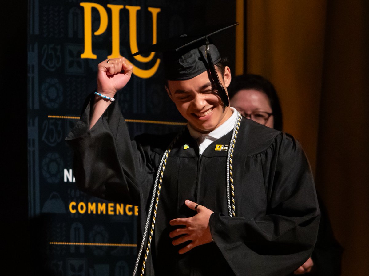 PLUNEWS's tweet photo. "As you embark on your journey beyond PLU, remember that true education is not confined to the classroom but rather found in the pursuit of knowledge, the pursuit of truth, and the pursuit of a better world."
-Yasmin Lopez, Student Commencement Speaker
#PLUgrad #ClassOf2024 https://t.co/FauzqBrHBZ