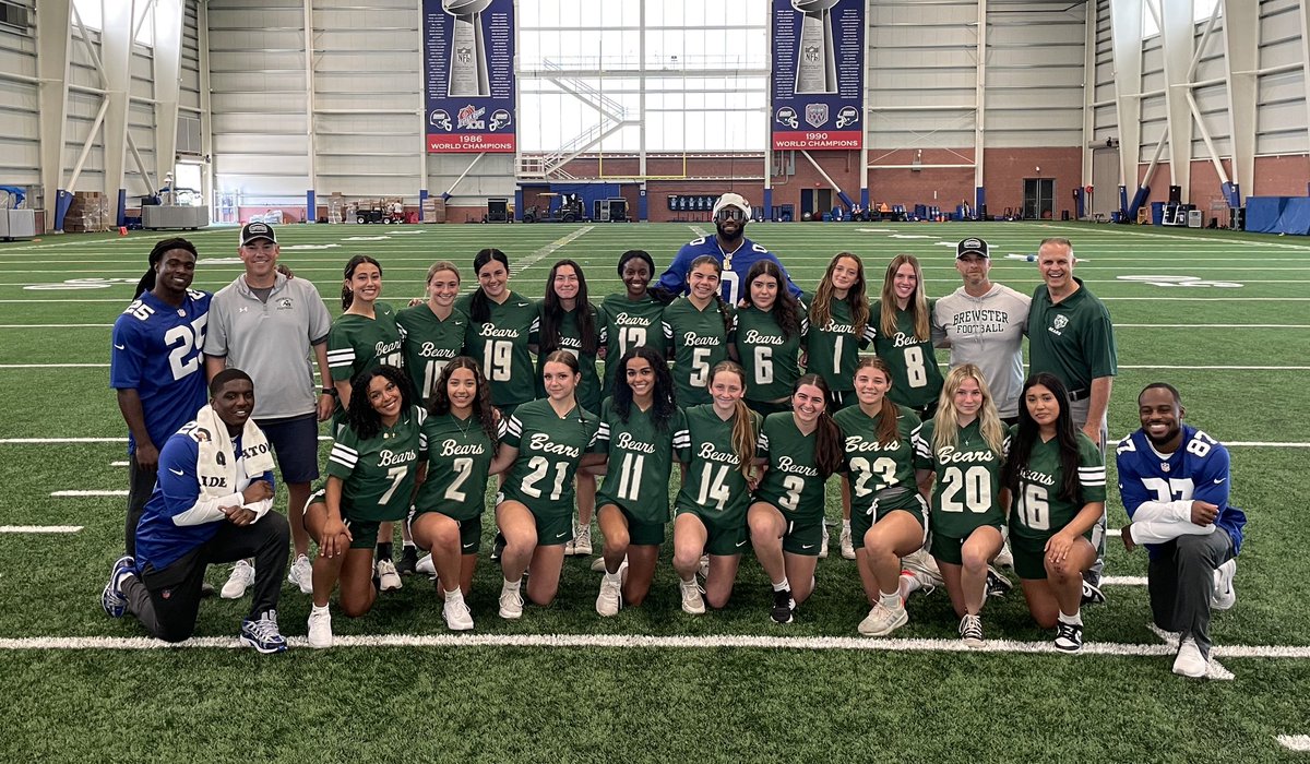 SecOneAthletics's tweet photo. The @Giants recognized our Section 1 Flag Football Champions and @NYSPHSAA State Finalists, @BCSD_Athletics and @ScarsdaleRaider, down at the Quest Diagnostics Training Center this afternoon. 

Thank you @GiantsCRDept for your continued partnership and promotion of the sport throughout New York.