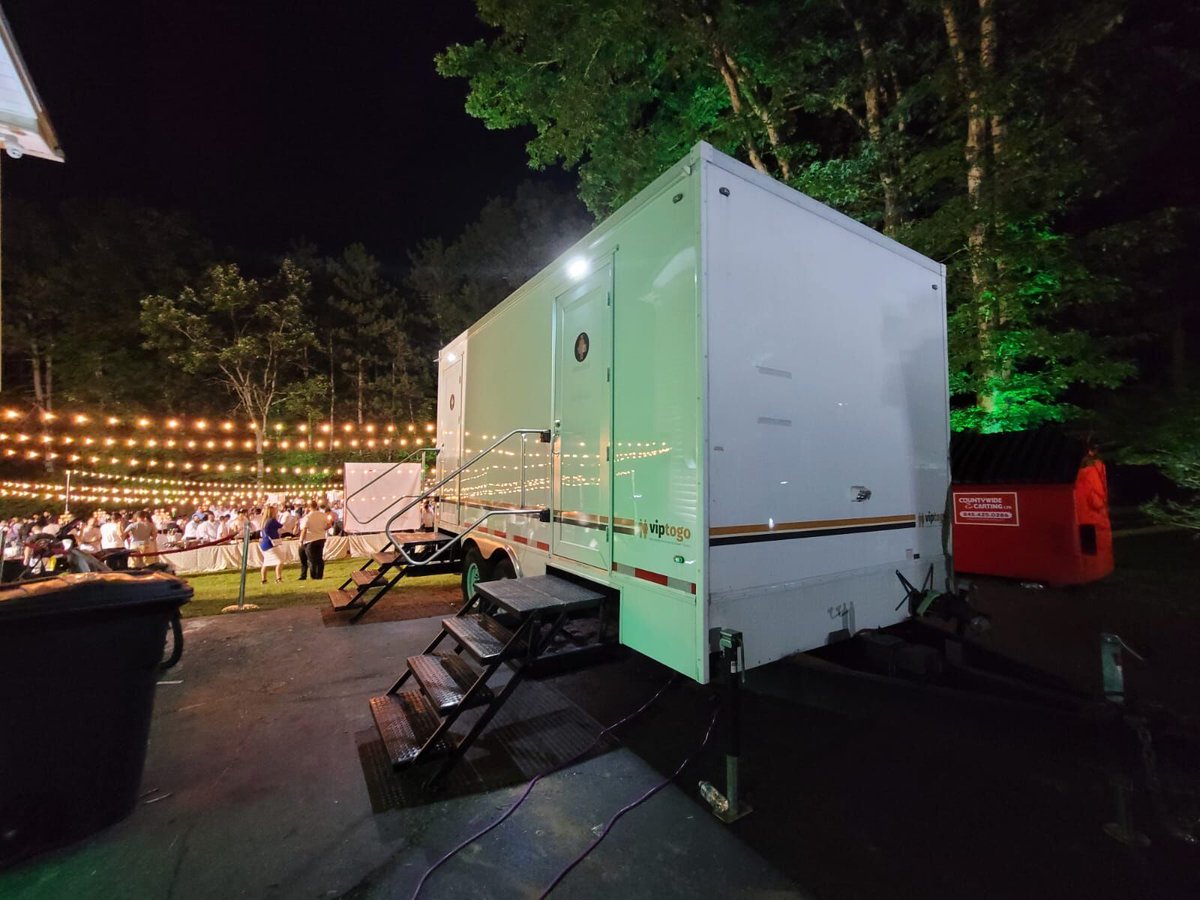 viptogo's tweet image. 🌲 Planning a large outdoor family reunion? Our restroom trailers offer all home comforts in nature. Book early for next season! 🌳 #FamilyReunion #OutdoorLuxury #VIPTogo