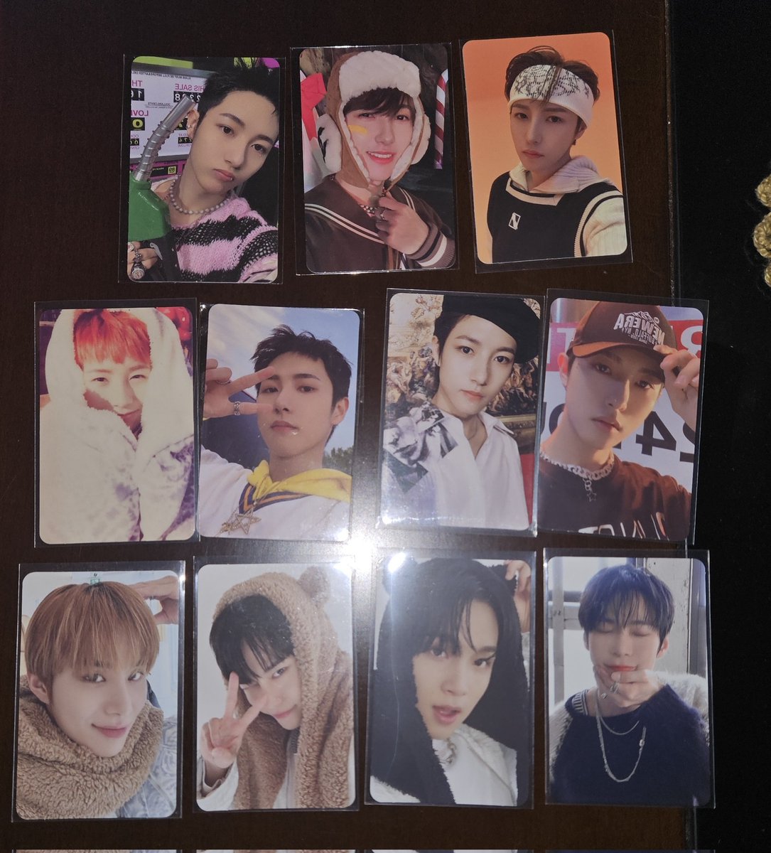 blanchanhee's tweet photo. feedback positivo pra @itz95lee e pra @the11thdayy que organizaram as cegs dos cards!

Chegaram sem nenhuma avaria e vieram muito bem embalados e cuidados ❤️ https://t.co/RhXdiYngux