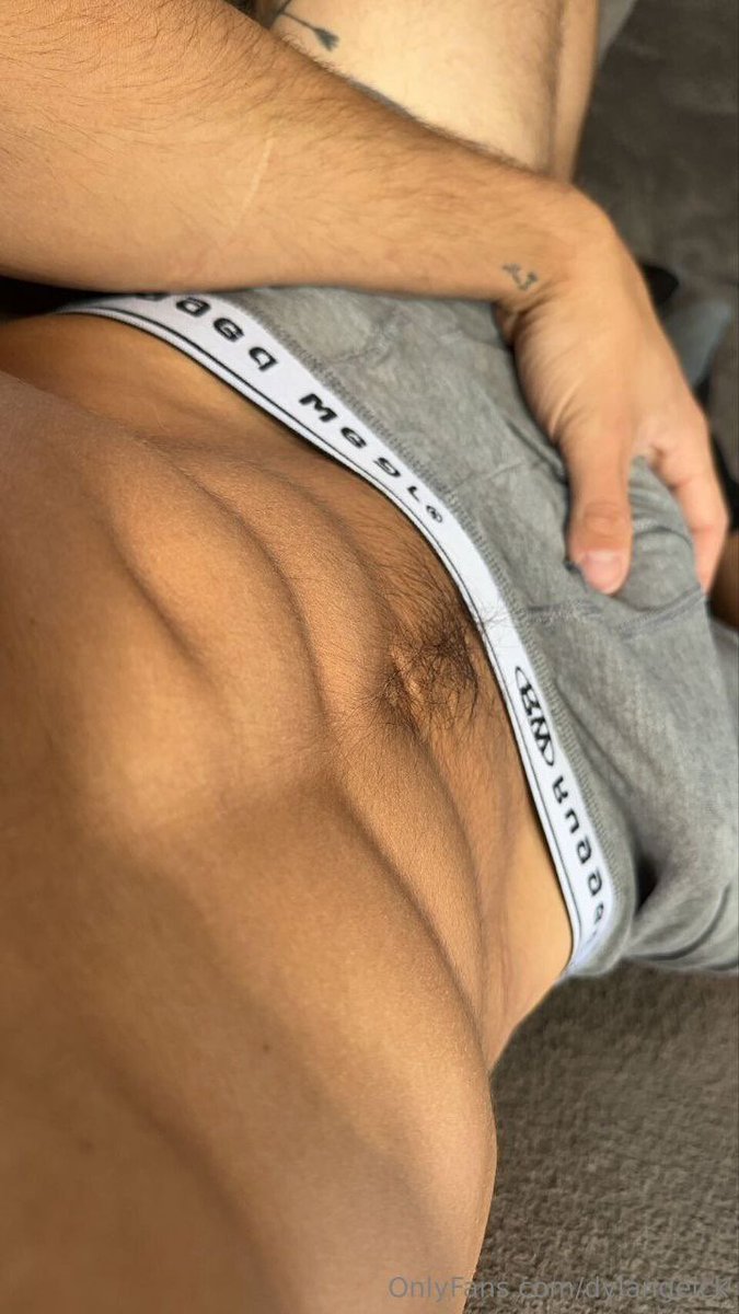 MrSexyUnderwear's tweet photo. Dylan Geick playing with his boner 🥵 https://t.co/MbEnltopQ6