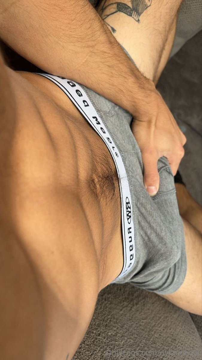 MrSexyUnderwear's tweet photo. Dylan Geick playing with his boner 🥵 https://t.co/MbEnltopQ6