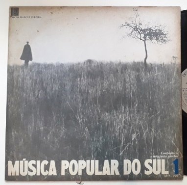 poamemes's tweet photo. "Nas letras das músicas do Sul - como vocês ouvirão - encontram-se palavras como pingo, pago, prenda - aparentemente portuguesas - e solito, muy, mano - abertamente espanholas. Porque a América não é um continente, é uma nação, com os mesmos problemas, os mesmos sofrimentos (...) https://t.co/TAKDRe1vUQ
