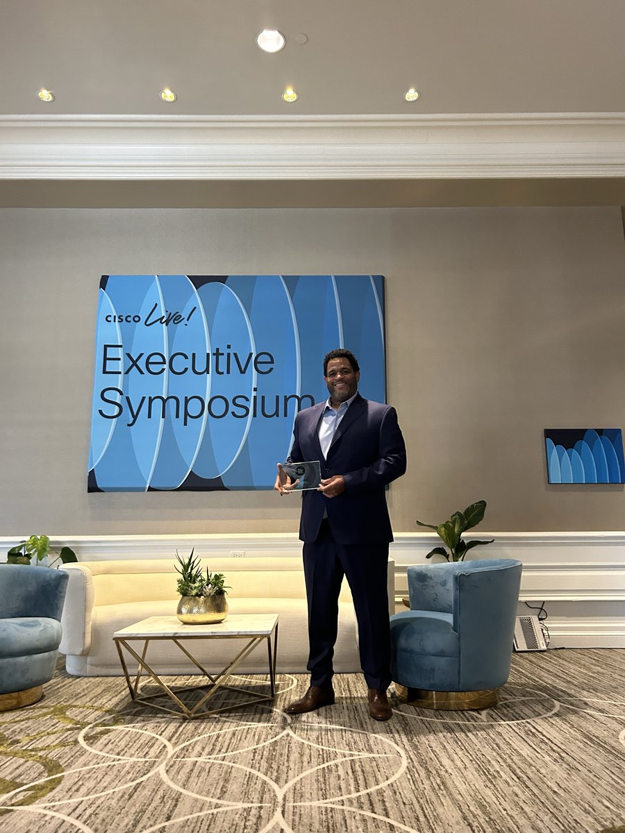 CiscoSecure's tweet photo. 🎉 Congratulations to the 2023 #Cybersecurity Defender of the Year winner in the Americas Region: Head of Cybersecurity at @SoFiStadium, Dwayne Robinson

🔐 Learn more about this amazing customer 👉 https://t.co/MRlK89jvZZ

#CiscoLive #SecurityHeroes @CiscoInsider https://t.co/7F07rszB9S