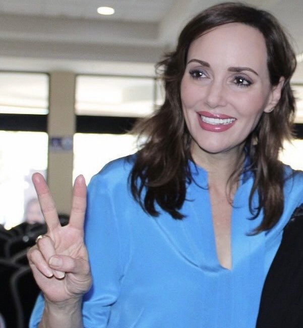 kioscomayor's tweet photo. #MiniEntrevista con @LillyTellez | “Seré una senadora plurinominal pero en un caso raro, porque también tengo votos”, me dijo LiLly Téllez.
Y reitero: “Cumpliré la función de contrapeso, de vigilancia del gobierno y representaré a cabalidad a la minoría que me pide ser su voz ante un gobierno tan poderoso”.
“Me enfocaré, agregó, en ayudar en el tema de la violencia y la salud en Sonora”./ @LinaBuenoLopez @Amalia_Escobar @kdartigues @MarionIsabella1 @rosaliliatorrs @IrisdeaAguayo @lizcastromx @LicDeDios @LlanosAcuna @katthyaaa @RicardoBSalinas @ABN58 @beltrandelrio @rquirrin @lopezdoriga @fjespriella @EfrainMF @JCerecer @ricardoaayala @Samvalor @MesaKioscoMayor
