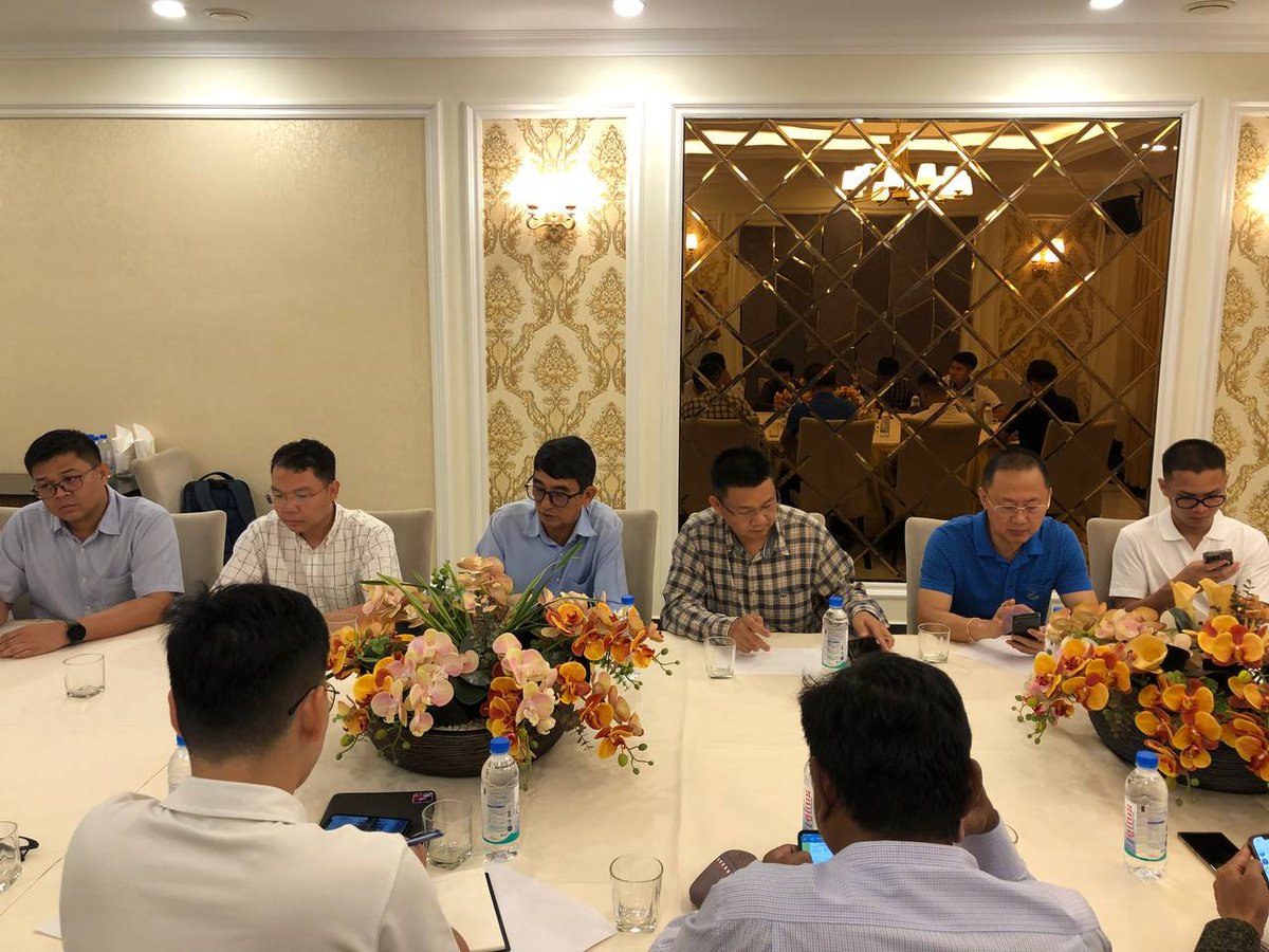 ChetPhirum's tweet photo. CLRA board member and representative from companies and large scale farms brainstormed and initiated develop market strategy on pig sectors as this sector need to build long term sustainability . https://t.co/5mAygqoP4x