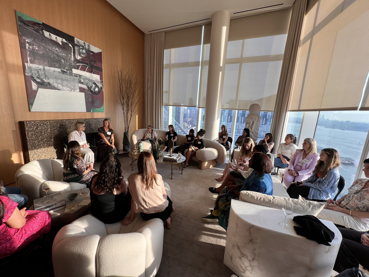 So special to hear from the inimitable <a href="/SallieKrawcheck/">Sallie Krawcheck</a> at <a href="/f7Ventures/">f7 Ventures</a>’ female founders &amp; funders cocktail generously hosted by <a href="/campbell_brown/">Campbell Brown</a>. Incredible women leaders left &amp; right. absolute highlight of mine from #NYTechWeek