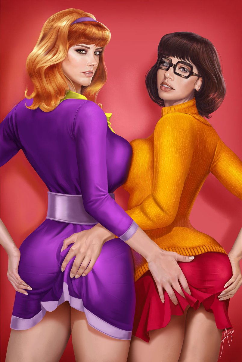 velma and daphne sexy pics (@geatermark86599) on Twitter photo 