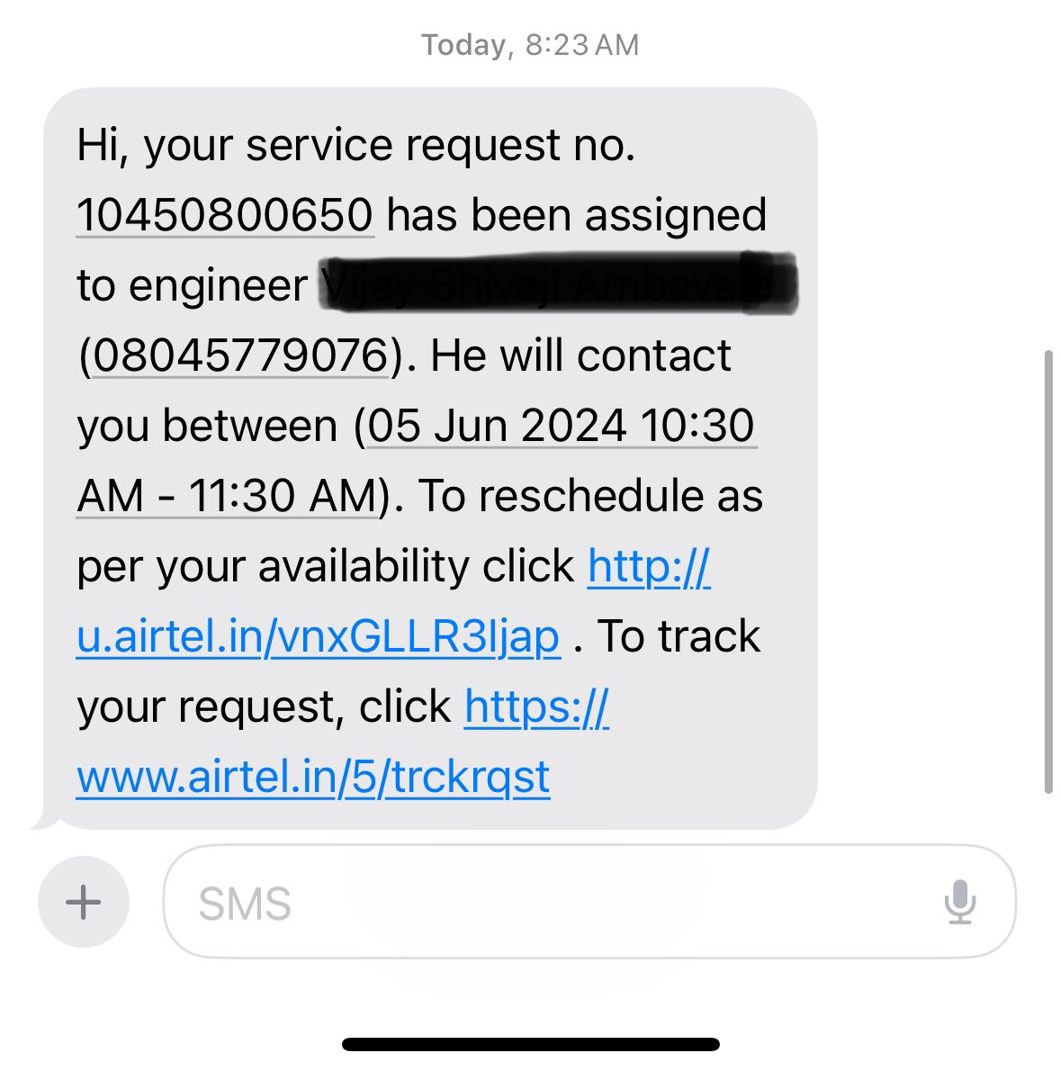 robiray's tweet photo. @Airtel_Presence I call customer care, get the issue reopened, I again get an sms about engg being assigned and then another saying the request can’t be reopened. The app still shows the request. https://t.co/gui6AF5FVX