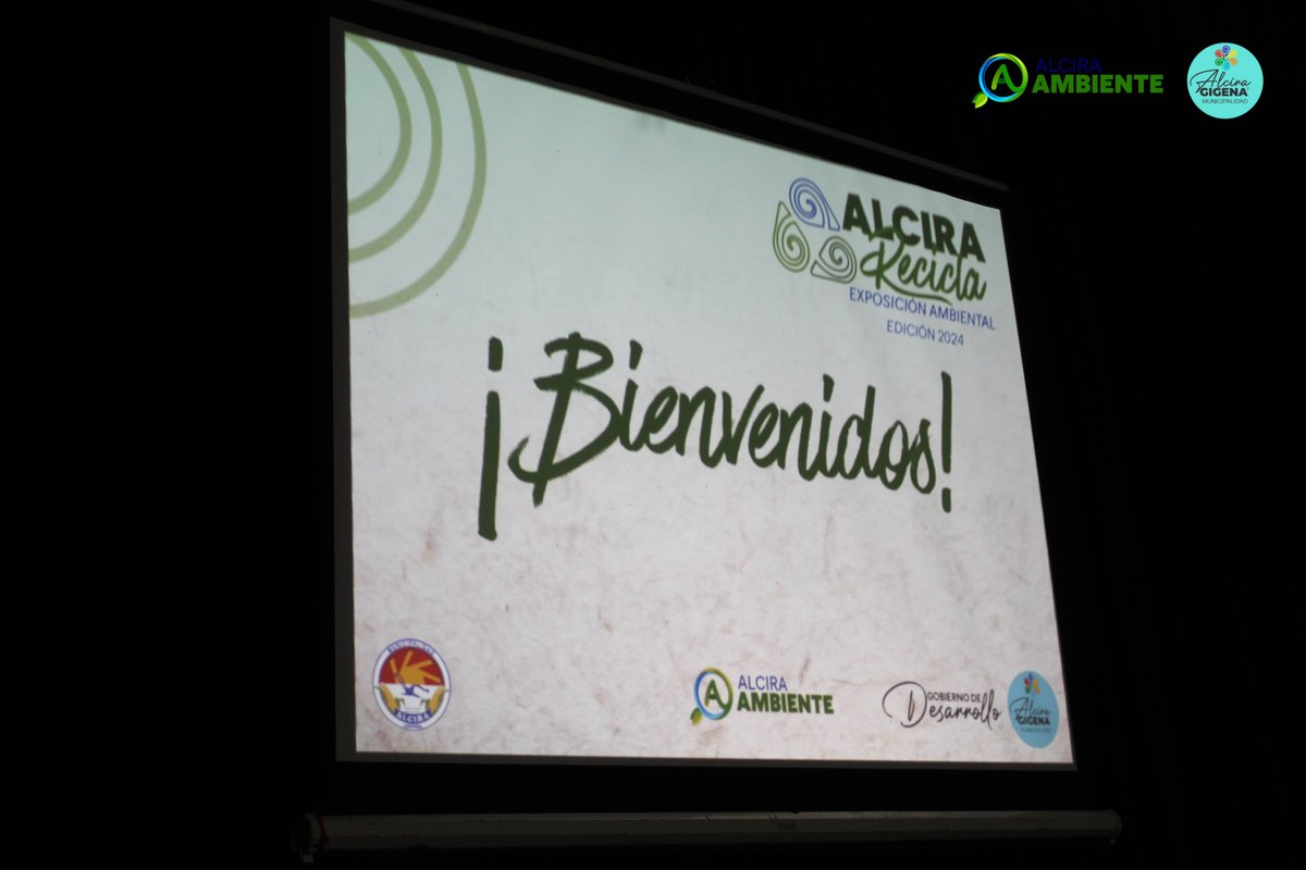 MunicAlcira's tweet photo. Hoy comenzamos a vivir el Día del Ambiente a través del ciclo de charlas propuesto en el marco de #AlciraRecicla, exposición ambiental♻️ https://t.co/gzaMcgLJH0