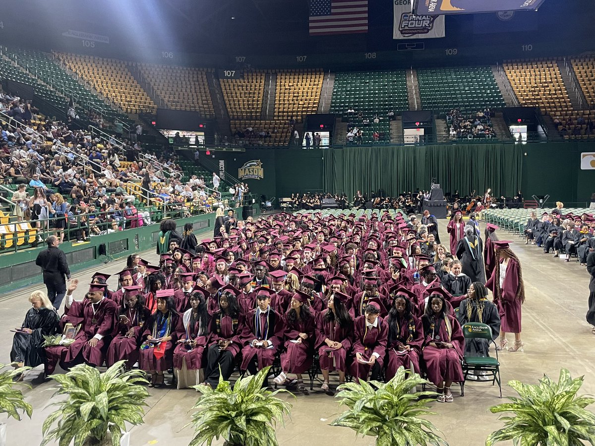 Congratulations to the INCREDIBLE class of 2024! You have made MVHS very proud! 🎓🥲#MVHS2024 #onceamajor