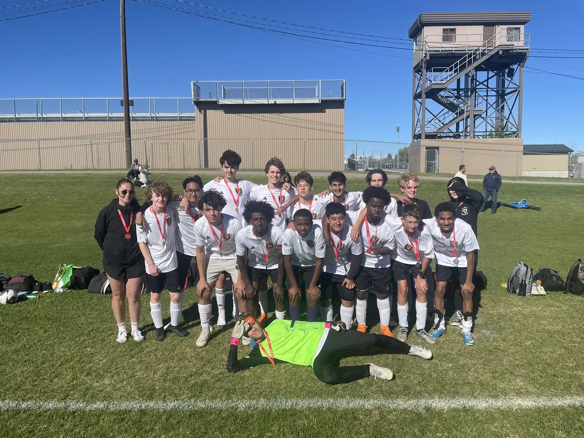 Central Memorial High School - CBE tweet media