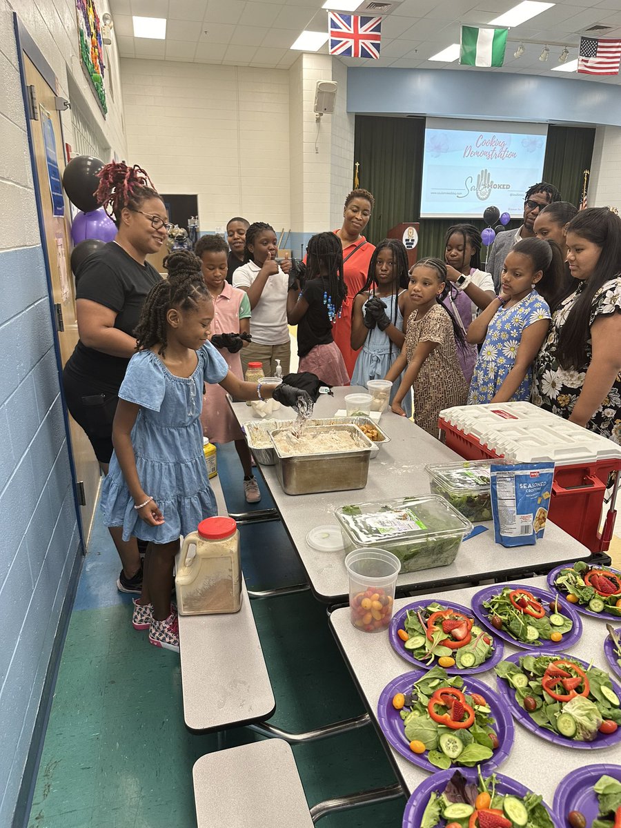 ShaiShockley's tweet photo. EOY celebration for the EmpowerHer Girls Club! 🎉 Special evening with a young DJ keynote on entrepreneurship, a culinary experience, and families joining in on the fun! Proud of our girls' social, emotional, and academic development. #Mentorship @OEASAaacps @SevenOaksES https://t.co/YEbelVz1M2