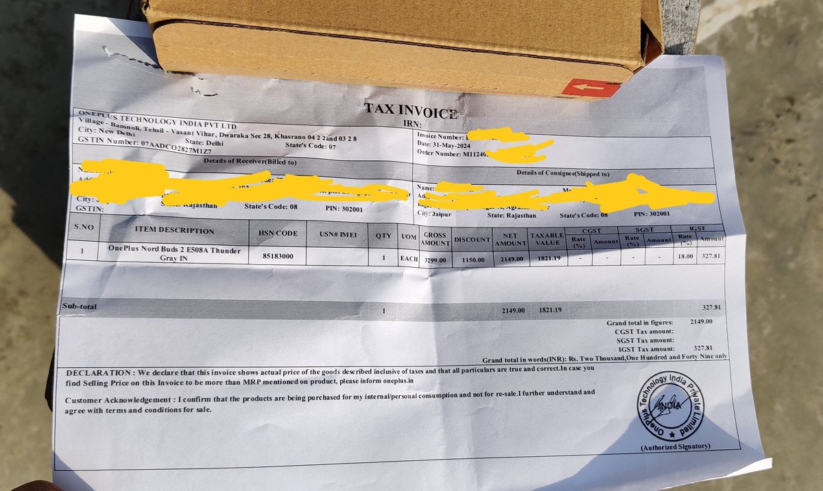 kanwarjisaab's tweet image. @OnePlus_IN Ordrd ths expnsve monopolistic cable for 1100 rs. Got a box dlvrd whch had a visible fold. I got the cable out wthout evn brkng the seal.on top,th bill prvdd ws for smeone else frm Jaipur ! Hw can cstmr be assrd tht th prodct is genuine ? #oneplus #1plus #oneplus12