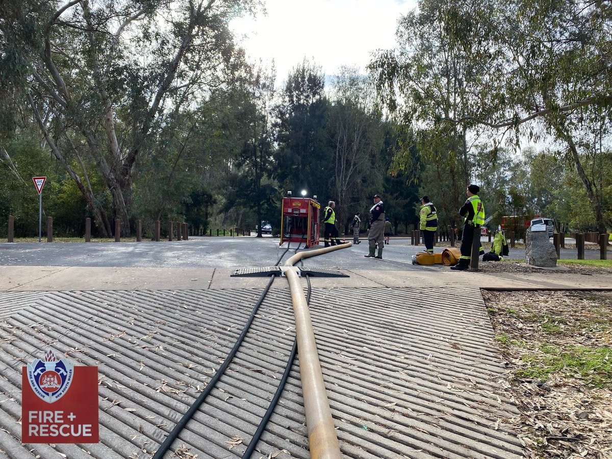 FRNSW_RS3's tweet photo. @FRNSW Bulk Water Transfer System training continues today with pumping operations 

The large volume of water the pump can deliver over a long distance provides a significant firefighting capability 

#FRNSW https://t.co/7zsRaH0EQA