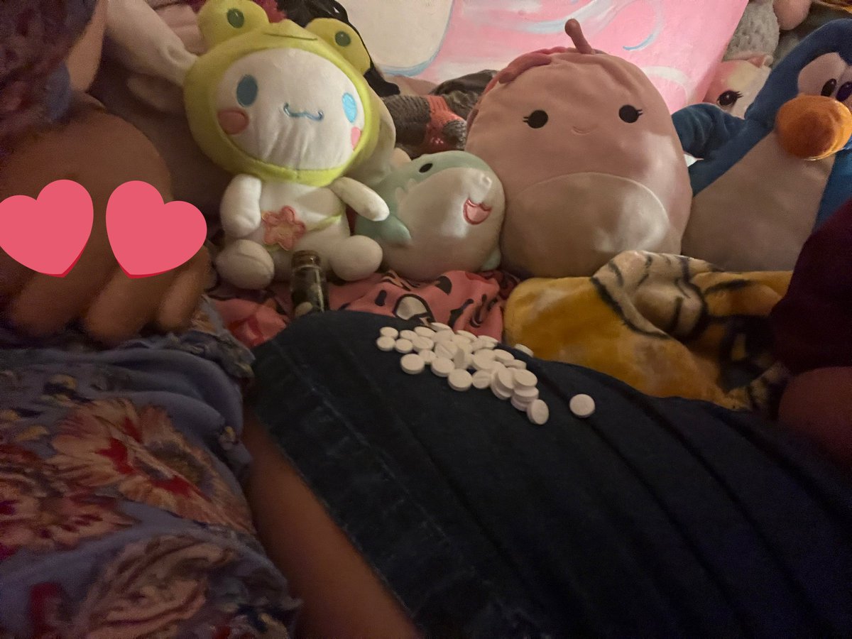 bunnyscrematory's tweet photo. Some lex and raiding the rest of the cabinets. I love you all and I hope you guys can recover and find peace https://t.co/UKvHXQ4Zkc