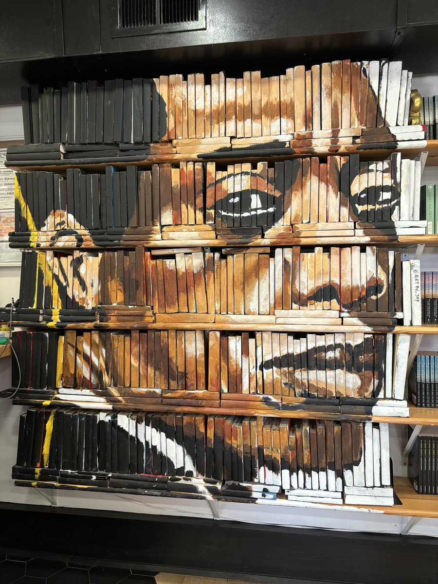 ECEnerd4life's tweet image. Day three of #naeycINST was a success.  Brunch with my undergraduate advisor, a trip to the book store and amazing sessions.