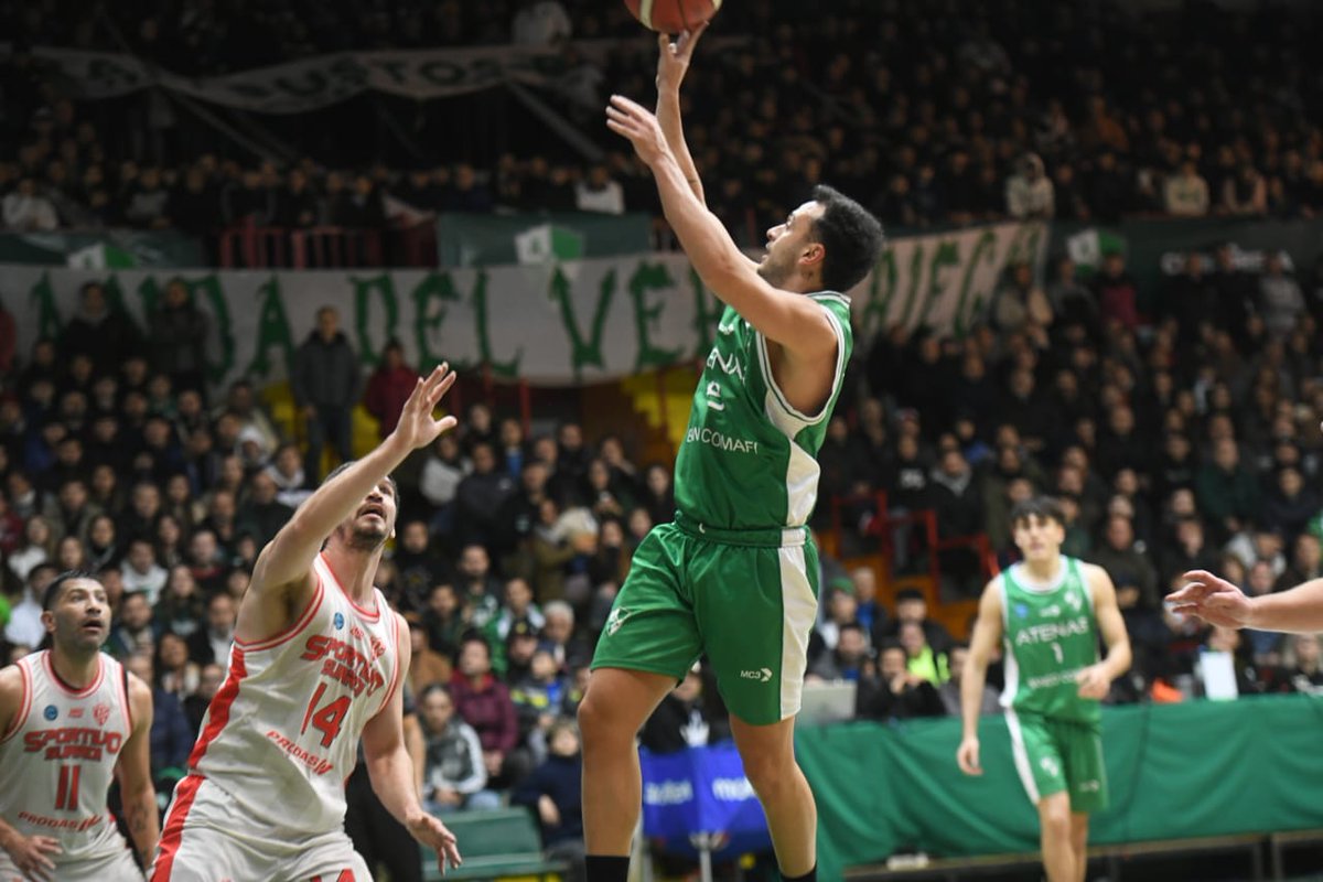 mchaijale's tweet photo. ATENAS A LA FINAL POR EL ASCENSO!!!!! 
Le ganó 70-62 a un gran Sportivo Suardi y está a tres victorias de volver a la Liga Nacional! https://t.co/M9lJI1NNKn