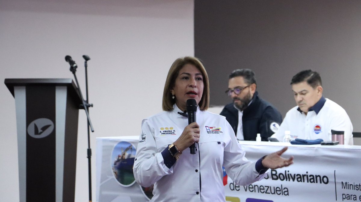 inea_venezuela's tweet photo. #4Jun Presidentes del @inea_venezuela @Bolipuertos_ @DiancaAstillero y @VENAVEGAGOB aprovecharon el escenario del I Congreso Nacional de Transporte Multimodal para presentar los avances de los proyectos de c/u de sus carteras en materia de interconexión de sistemas de transporte. https://t.co/z0xtvzc0fR