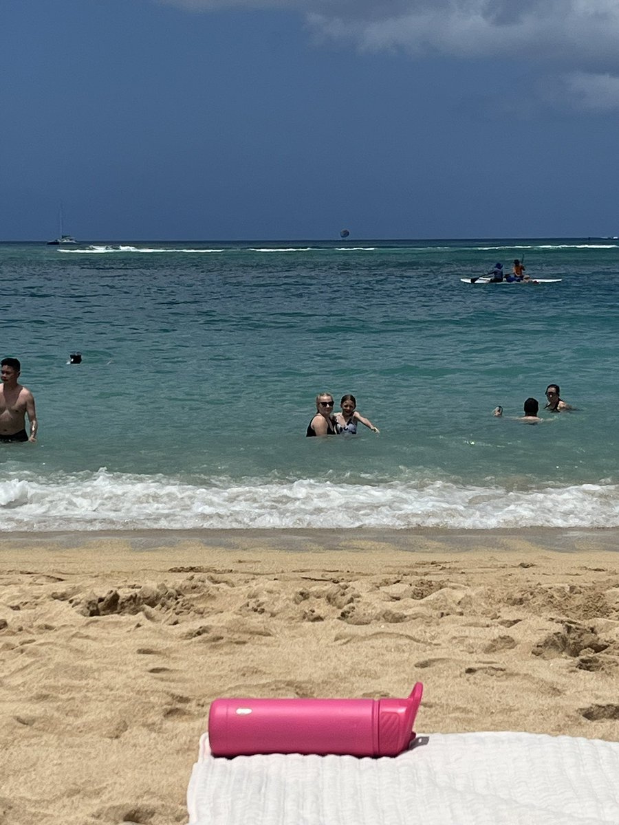OSUFINKE's tweet photo. Aloha!! https://t.co/w5h4evDaH7