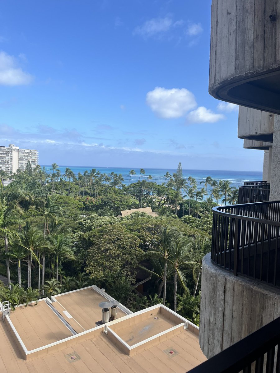 OSUFINKE's tweet photo. Aloha!! https://t.co/w5h4evDaH7