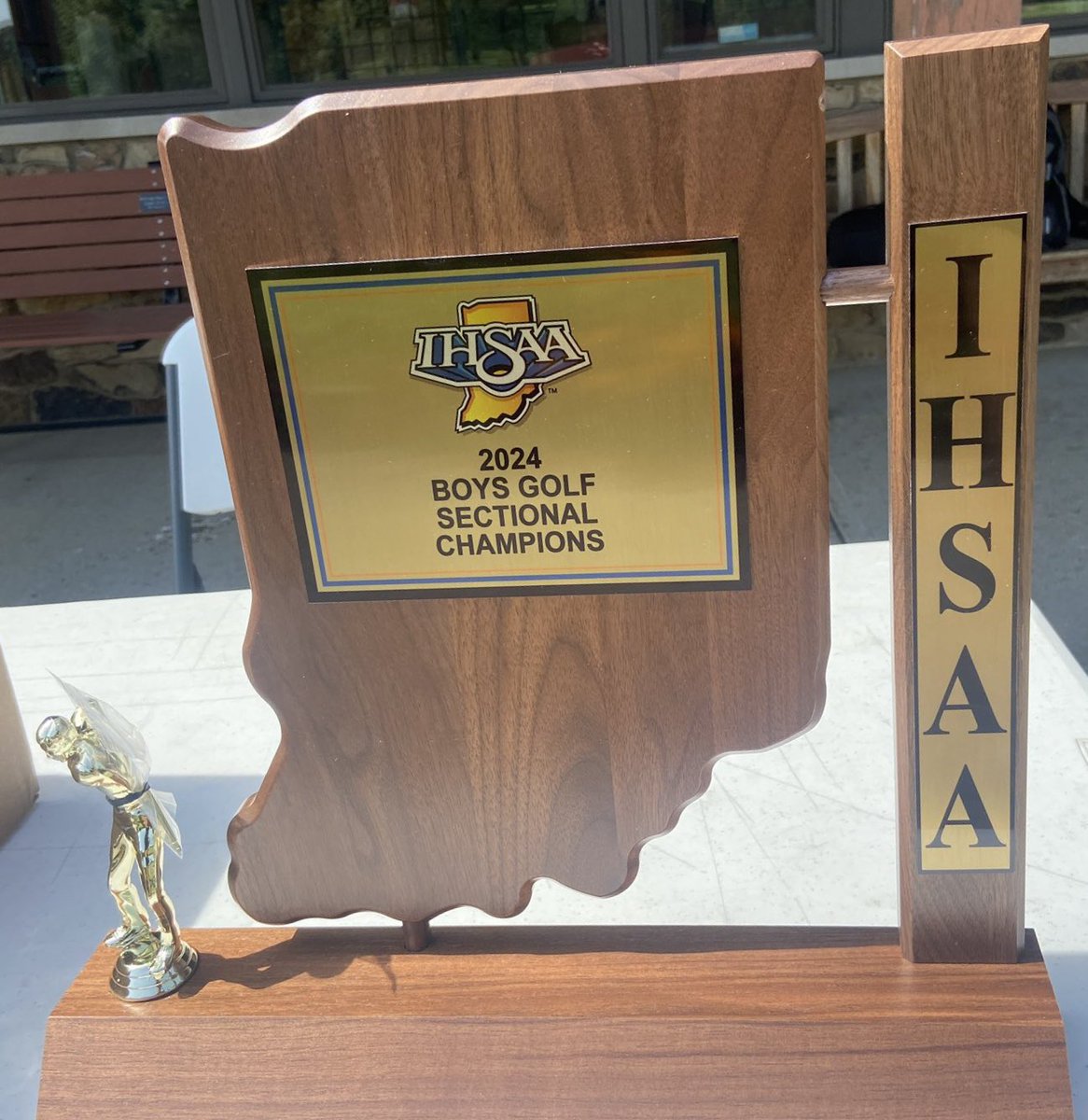 Brebeuf Boys Golf tweet media