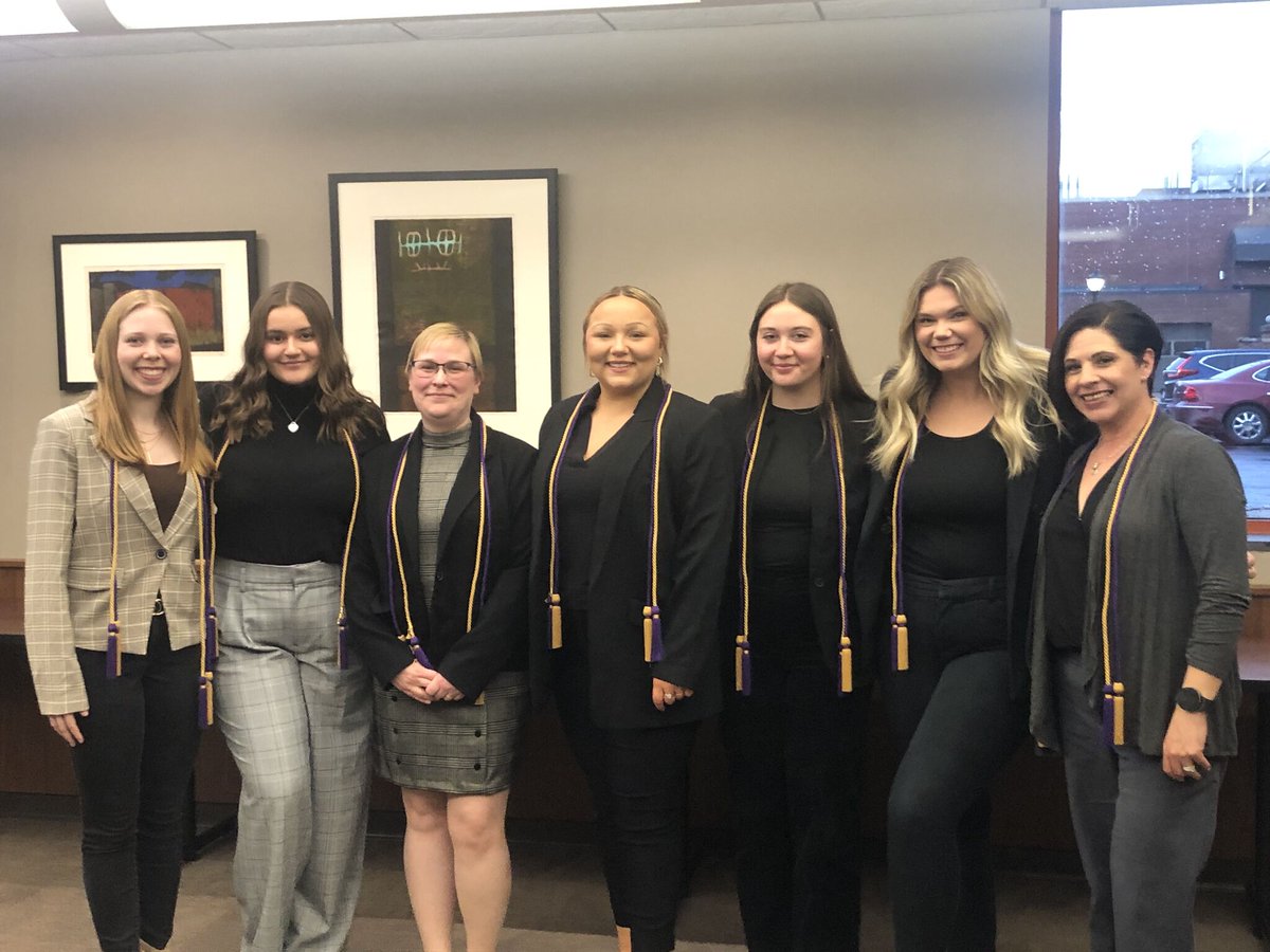 DeltaMuDelta's tweet photo. Welcome to the Delta Mu Delta family! We're thrilled to welcome 7 outstanding business students to the Viterbo University chapter in April. Their dedication to academic excellence is truly inspiring.
#DeltaMuDelta #ViterboUniversity #BusinessHonors https://t.co/iKNWLd6Bzc