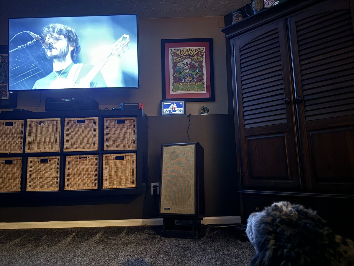 ablankenship's tweet photo. Stanley digging @goosetheband https://t.co/M8Z4TPUc0O