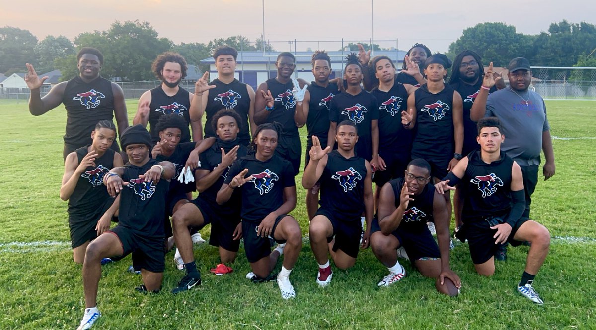 SWRaiders24's tweet photo. Great Job tonight Raiders! #Raider7on7
#ALLIN #NowOrNever https://t.co/83RjeloUMi