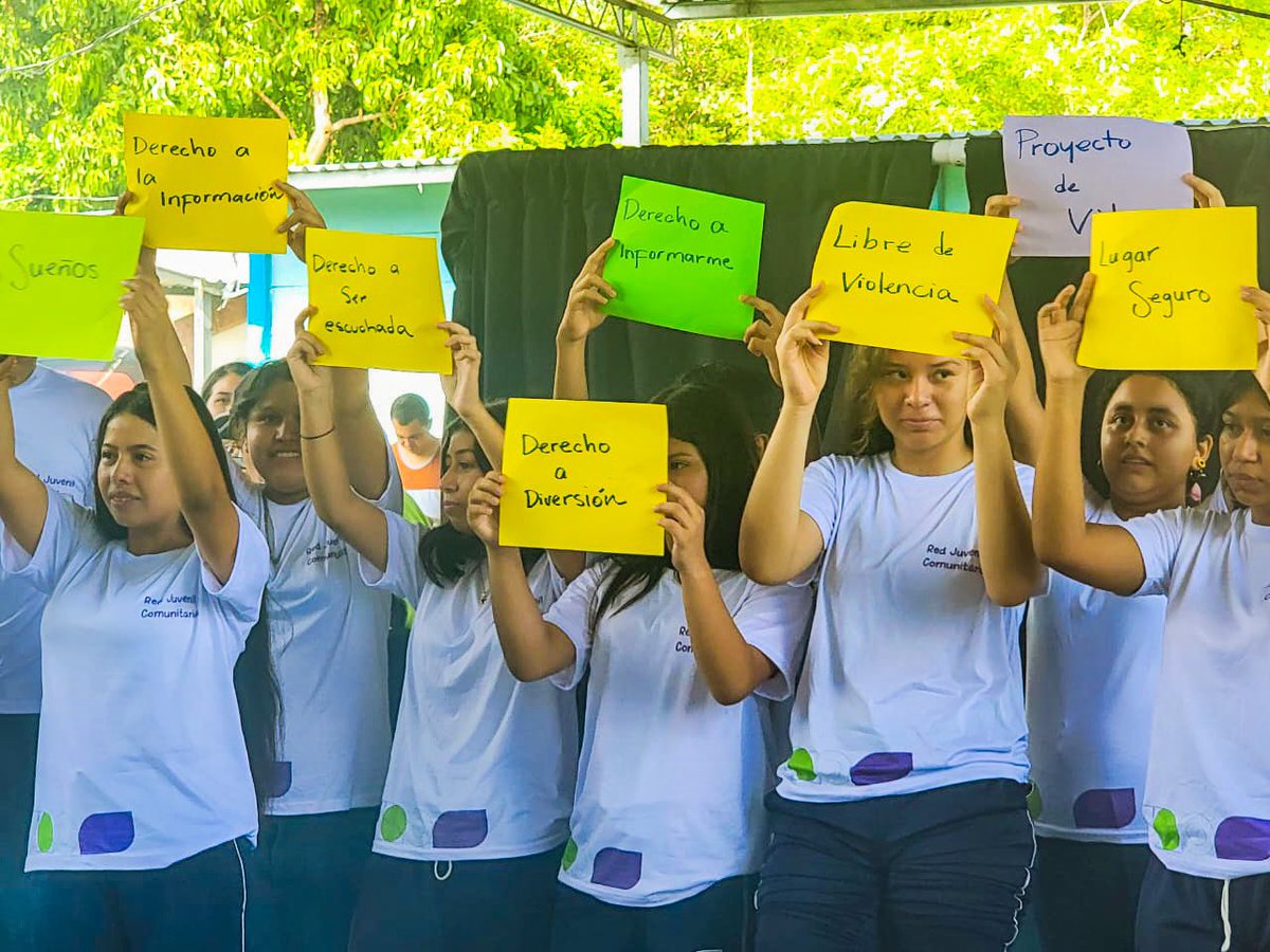 aprocsal_ong's tweet photo. 👫🎵 Nos sumergimos en la riqueza de nuestras tradiciones, la música, danza y arte local para prevenir la violencia contra las mujeres y los embarazos en adolescentes, al mismo tiempo que celebramos juntos la diversidad que nos une. https://t.co/KxbghGDgk0
