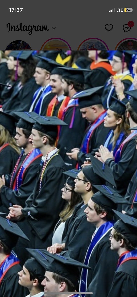 Right Field Dawgs tweet media